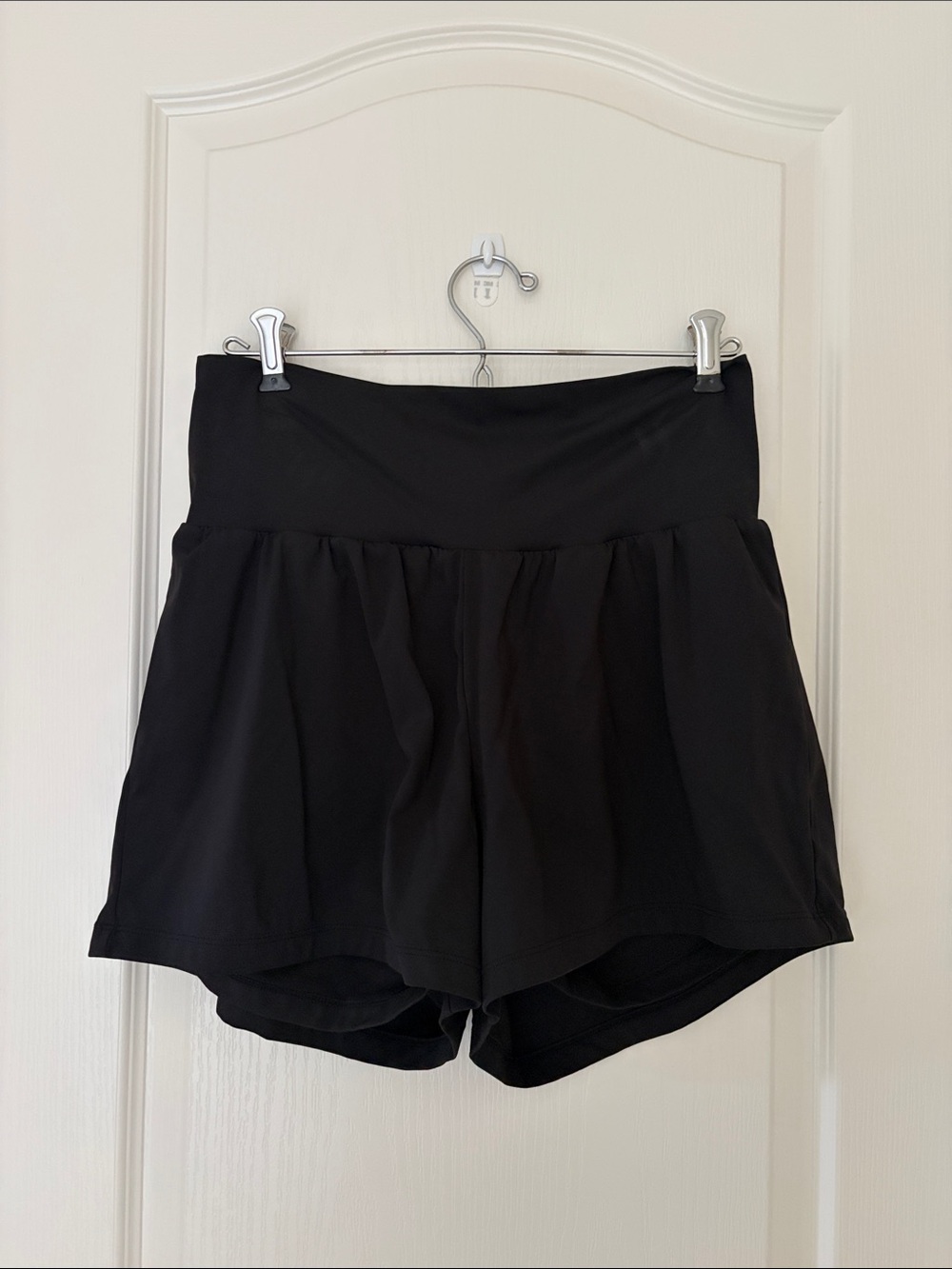 Halara Black High-Waist Shorts with liner and hidden side pocket - 3” size Large
